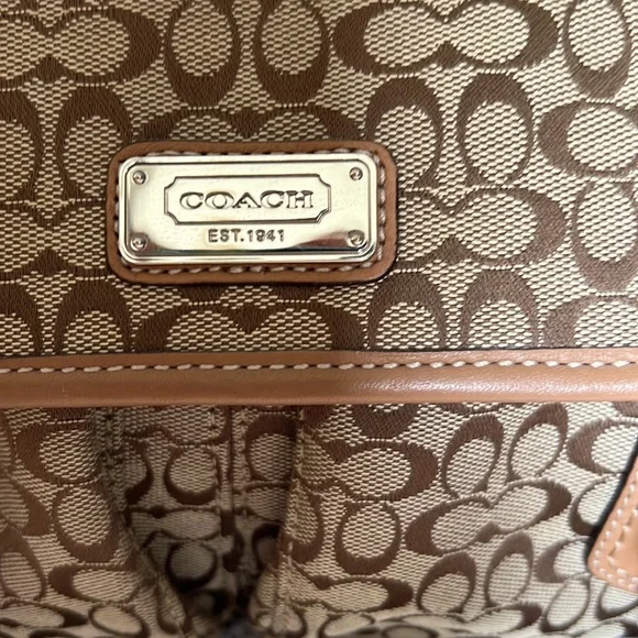 Coach shoulder bag - Picture 2 of 14